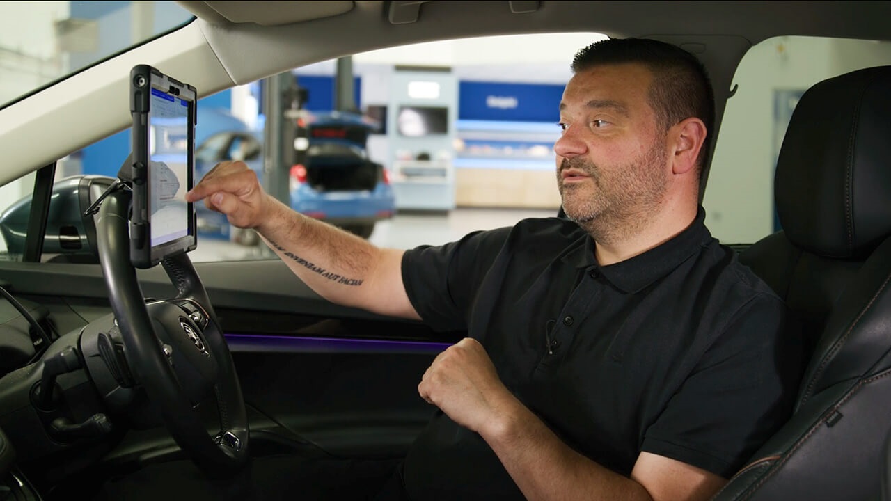 Using multi module data for a complete EV health check | Masters of Motion